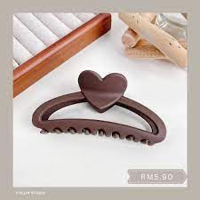 glimm Korean Heart-Shaped Matte Shark Claw Hair Clips – Set of 4 Cute & Durable Acrylic Accessories for Girls