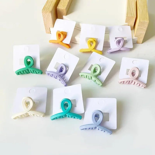 glimm Colorful Mini Hair Claw Clips – Stylish & Durable 3cm Clutcher Set (Pack of 6) | Trendy Plastic Cross Hair Clips for Girls & Women’s Everyday Hair Styling Accessories (random color)