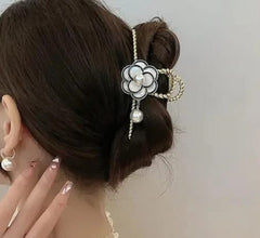 Glimm flower metal gold hair claw clips with white pearl elegant design non-slips large hair clamp clips for women hair accessories camellia hair barrette ornaments set of 1