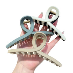 glimm Large Two-Tone Shark Hair Clip – Stylish & Durable PS Plastic Hairpin with Secure Grab Design for Effortless Styling set of 3 (random color)
